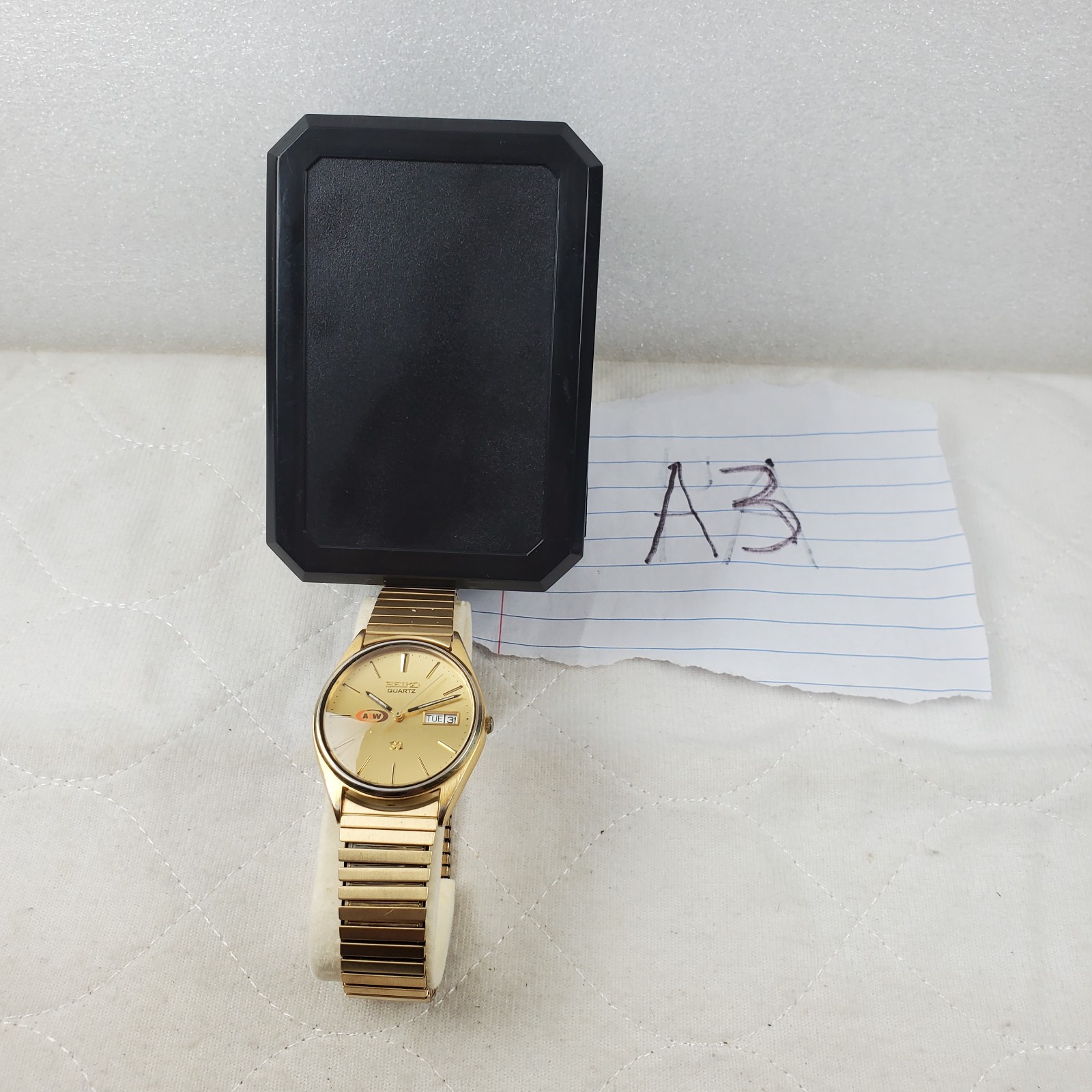 RARE VINTAGE SEIKO SQ A&W 5C23-8009 DAY/DATE QUARTZ JAPAN GOLD TONE MEN'S WATCH image 4