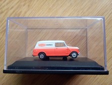 Oxford Diecast BMC. Minivan Unigate Dairies Scale 1:76. Code 76CS053.