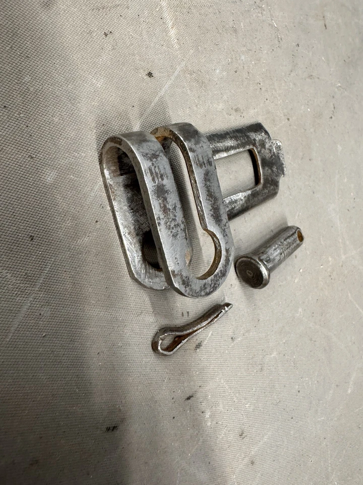 Ford Galaxie Pino de Retentor de Cabo de Freio de Estacionamento de Emergência Marauder Custom 500 - Imagem 2 de 4