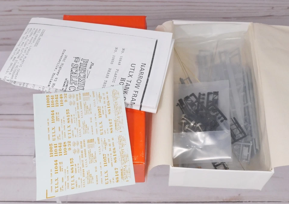 Precision Scale 10648, UTLX Narrow Frame Tank Car, Plastic Kit, HOn3 Scale - Image 3 of 4