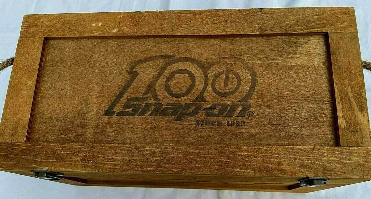 Snap-On Tools 100TH Anniversary Special Edition Poker Kit