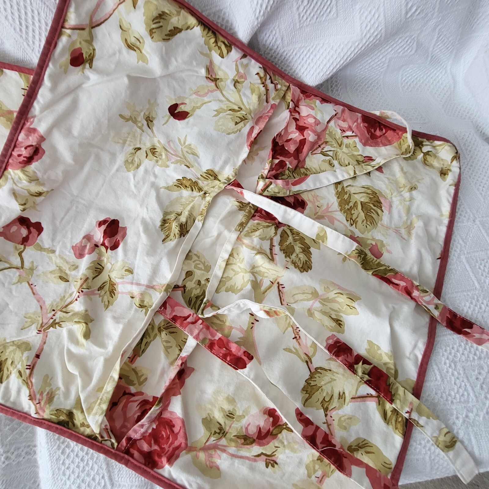 Laura Ashley Cushion Covers 20 X 20ins eBay