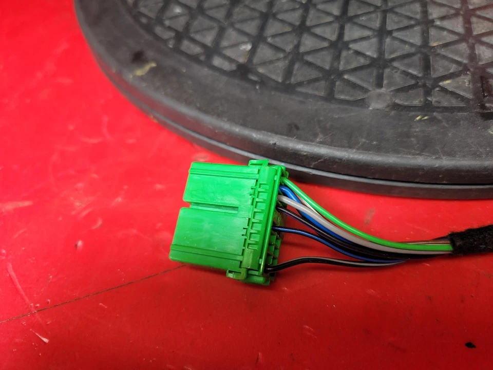 ESPEJO RETROVISOR PUERTA VOLVO V40 LADO CONDUCTOR OFFSIDE ALA DERECHA 2015 5 PUERTAS HATCHBACK Foto 2 de 4