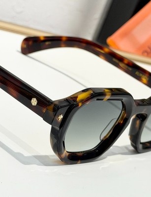 SATO Sunglasses Tortoise Havana Frame Geometric Square Grey Gradient Lens