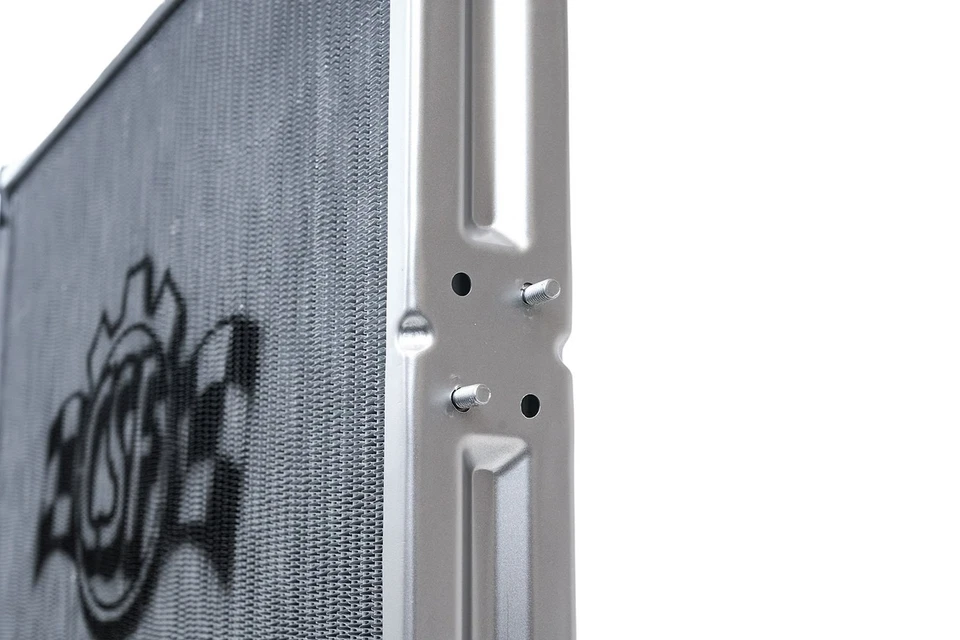 For Toyota Land Cruiser 1999-2007 CSF 7207 Engine Coolant Radiator Foto 4 de 4