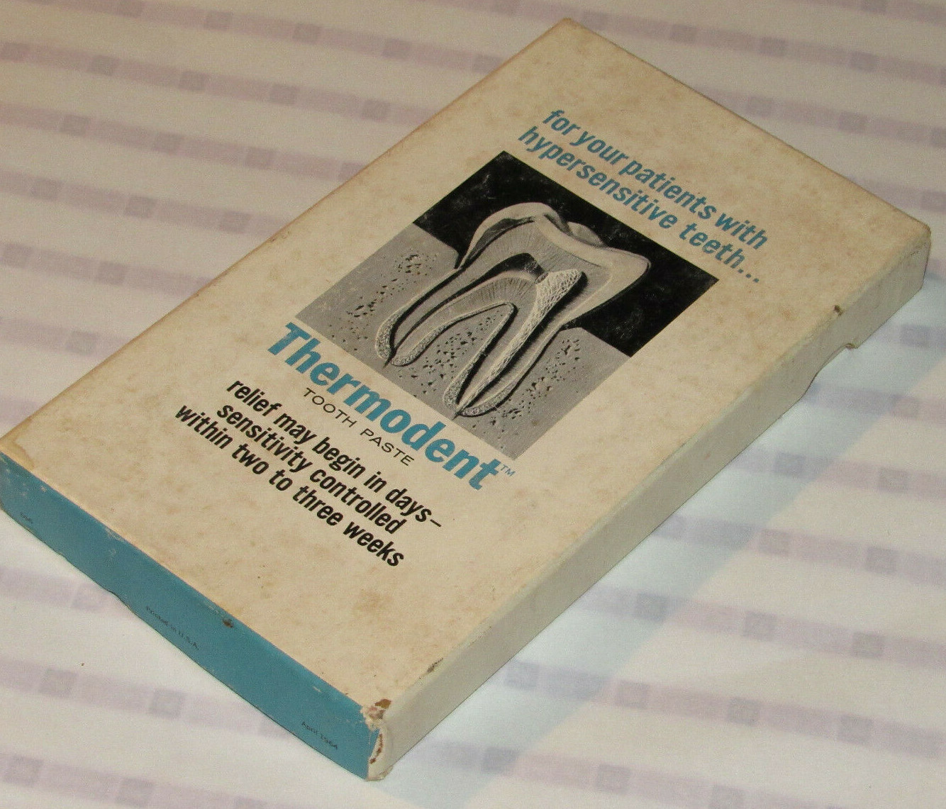 VINTAGE 1960s UNUSED THERMODENT TOOTHPASTE FOR HYPERSENSITIVE TEETH