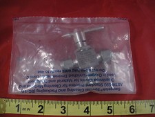 Swagelok SS-42XLS4-SH-1466 T-Valve 200 psig @ 100F SS42XLS4SH1466 Nib New