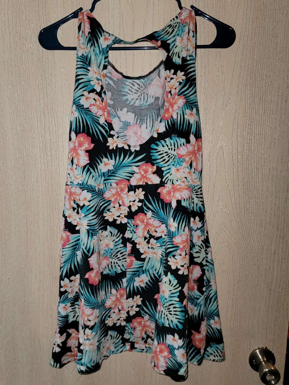 UNDERCOVER Abito rosa di Victoria Secret tropicale colorato aderente e svasato taglia large