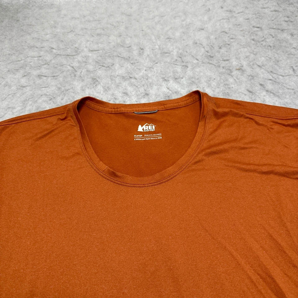 Camiseta REI Co-op Sahara laranja gola redonda manga curta feminina tamanho pequeno P - Imagem 4 de 4
