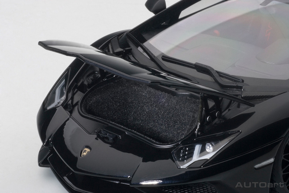 ミニカー AutoArt 1/18 Lamborghini Aventador SV LAMBORGHINI AVENTADOR SV LP750-4 NERO ALDEBARAN GLOSS BLACK 1:18