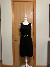 Romeo + Juliet Couture NWOT Large Solid Black Sleeveless Sheath Dress