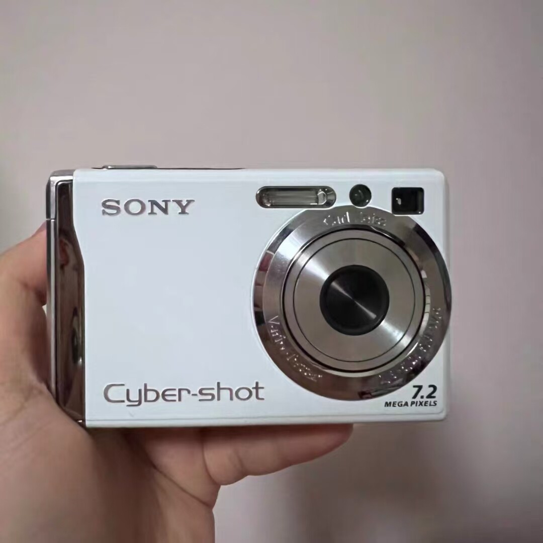 【動作確認済】SONY ソニー Cyber-Shot DSC-W80 レトロ Amazon.com : Sony Cybershot DSCW80 7.2MP Digital Camera with