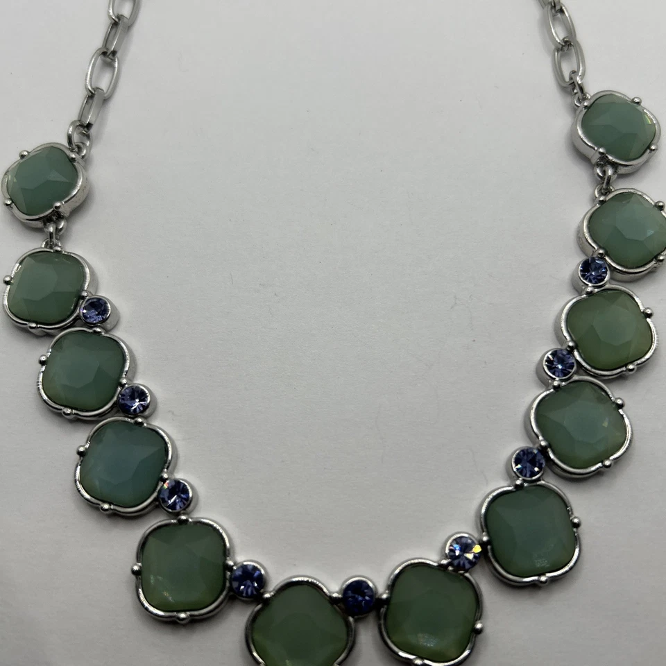 Collar de cristal azul Lia Sophia Foto 2 de 4