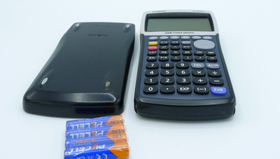 Casio fx-9860G Grafikrechner USB Power Graphic Batterien