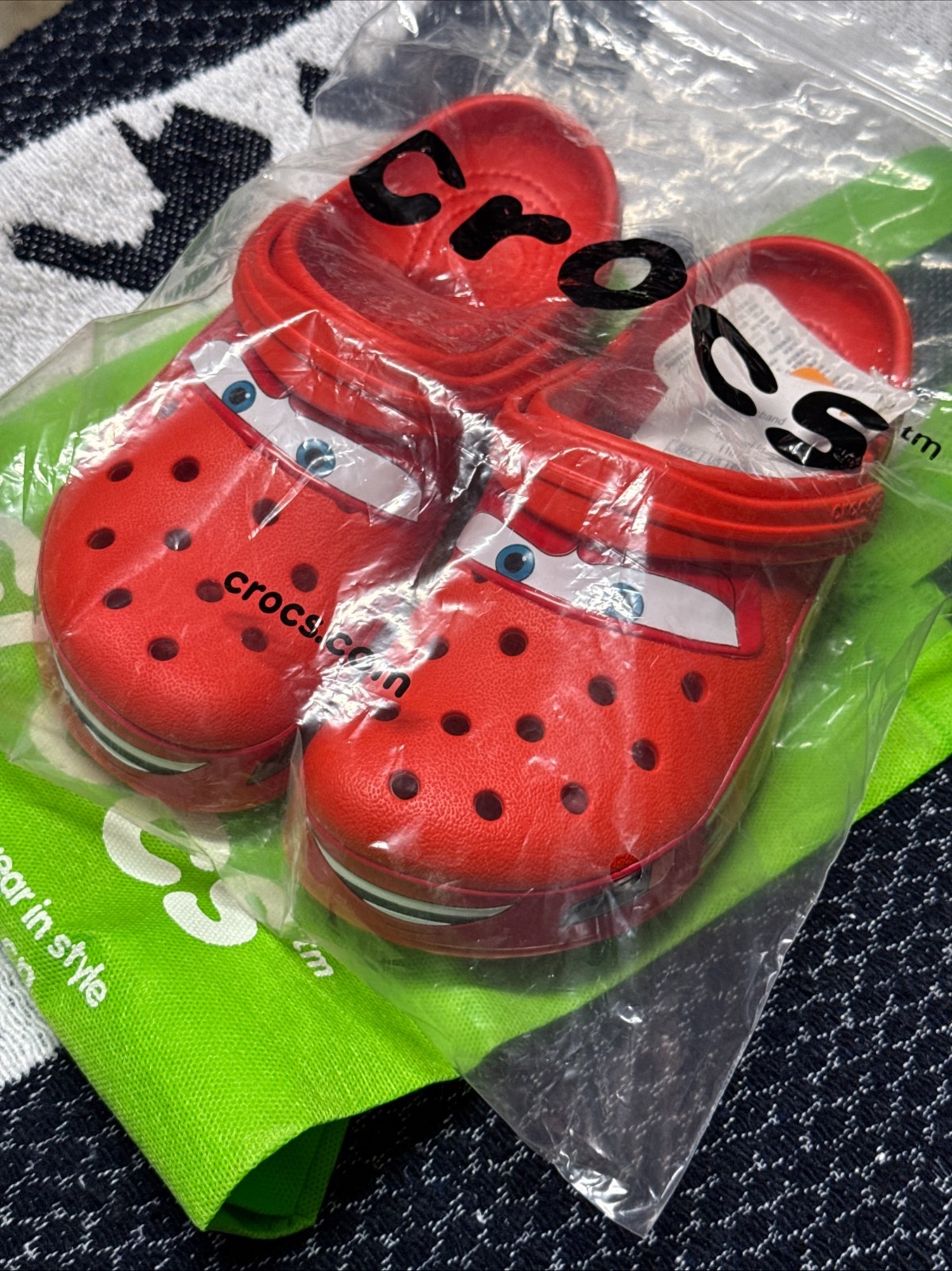 CROCS LIGHTNING MCQUEEN 7M-9W LIMITED EDITION NEW WITH TAGS