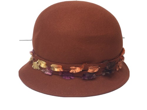 Lorenzo Women's Wool Felt Cloche Hat in 