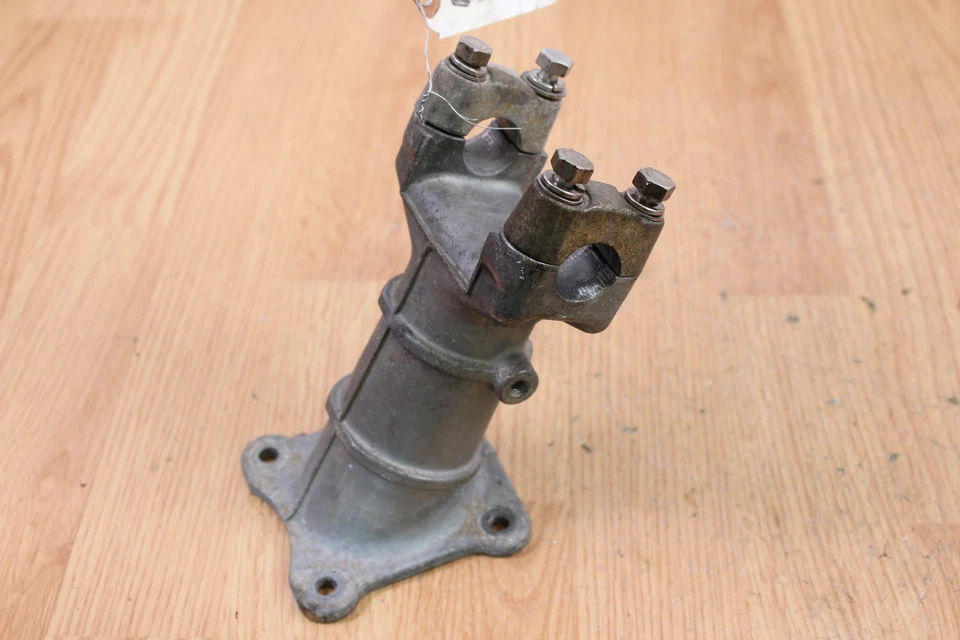 1994 KAWASAKI JET SKI SUPER SPORT XI JH750 Handlebar Clamp - Image 2 of 4