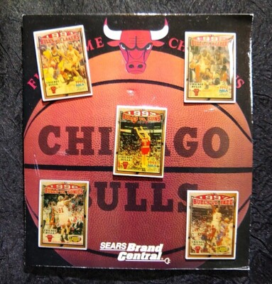 Chicago Bulls 5 Time NBA Champions記念バッチ s-l400.jpg