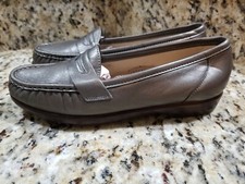 SAS Tripad Comfort Metallic Grey Slip On Women's Loafers Shoes Size 6.5 Narrow