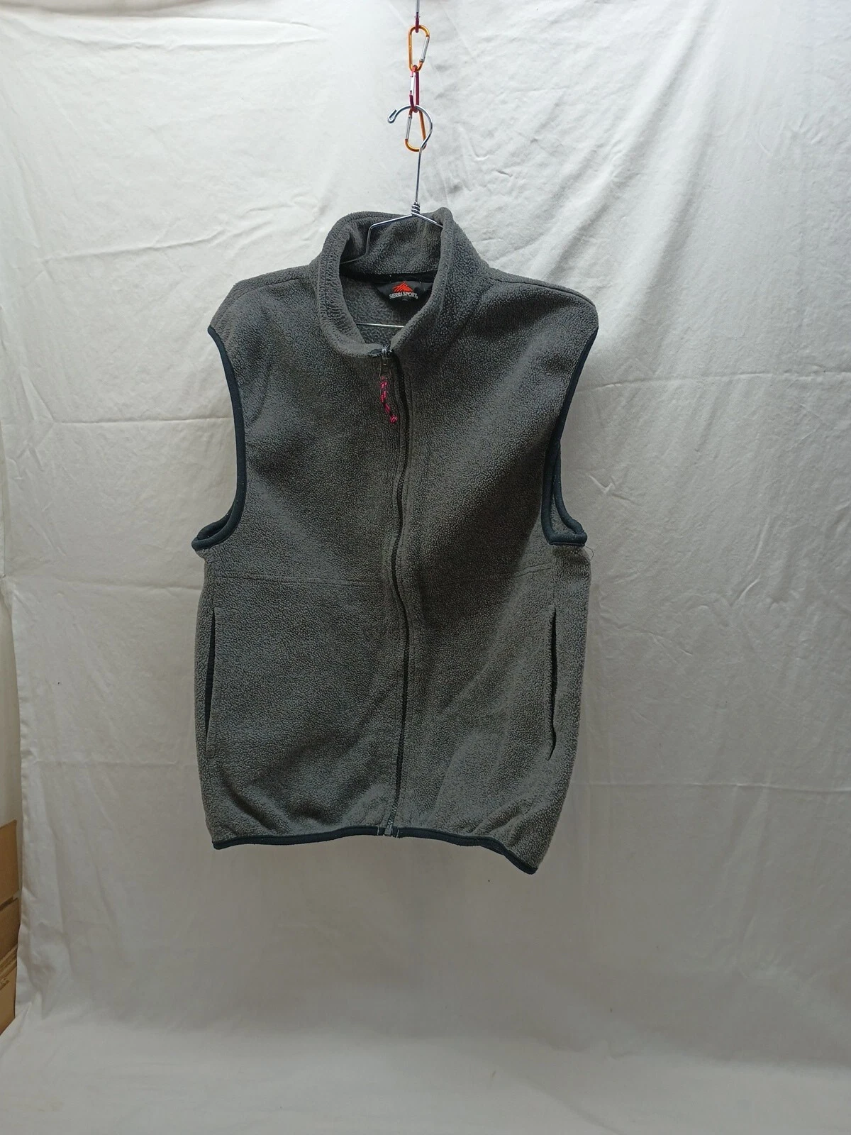 Sierra Sport Malden Mills Polar fleece Vest Mens Medium/Large Gray Pockets