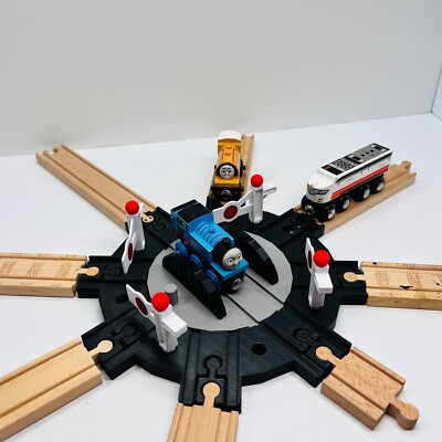 Wooden Railway Roundabout 8-Way Turntable Switch Track Fits Thomas, Brio  READ!