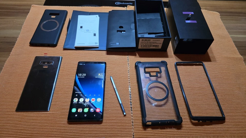 Samsung Galaxy Note 9 SM-N960F/DS - 128GB - Schwarz (Ohne Simlock)  - Bild 3 von 4