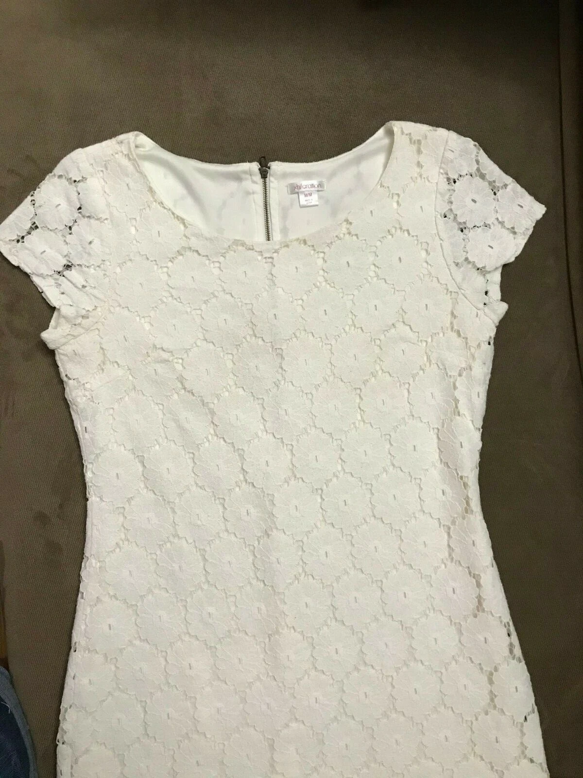 OFF WHITE Abito donna Xhilaration taglia: M bianco sporco avorio pizzo foderato zip posteriore u