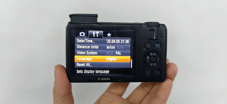 Cámara digital Canon PowerShot S90 10 MP zoom óptico de 3,8x con LCD de 3 pulgadas inglesa Foto 2 de 4