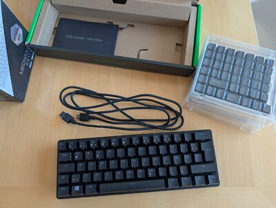 Razer Huntsman Mini 60% Gaming Tastatur und Keycap Bundle - DEUTSCHES ISO Layout