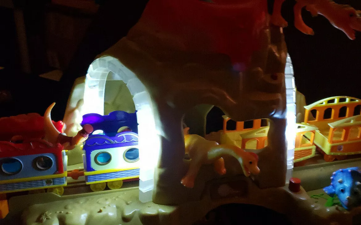 Dinosaur train time tunnel mountain sale playset
