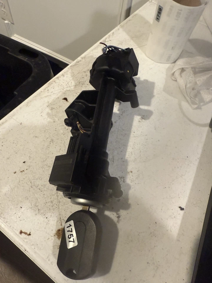 Interruptor de encendido Ford Focus 2012-2014 bloqueo con llave e inmovilizador OEM 6E5T-15607-CA Foto 3 de 4