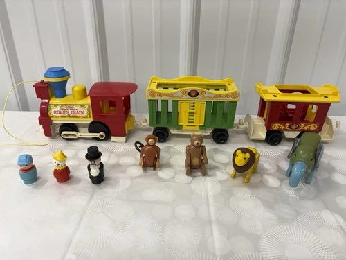 Vintage 1973 Fisher Price Little People Play FAMILY CIRCUS TRAIN #991