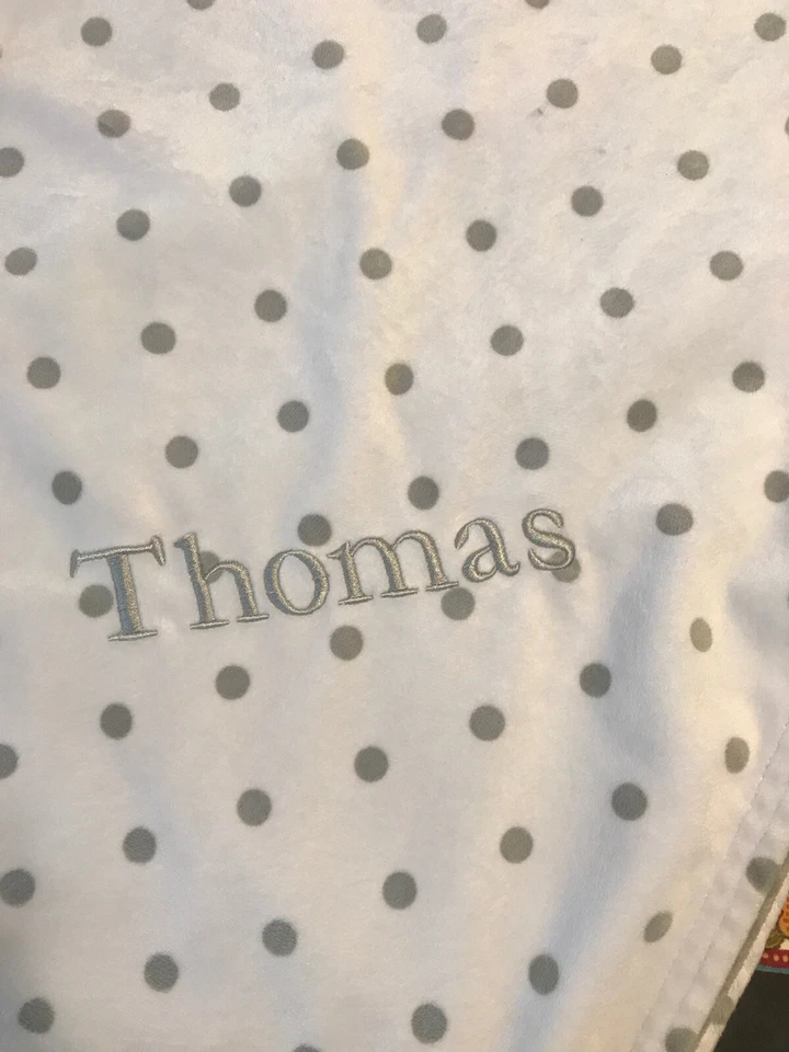 Manta bebé Pottery Barn Boy’s THOMAS terciopelo gris blanco lunares rayas 30X39 Foto 2 de 4