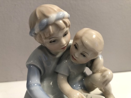 REFLECTIONS HANDMADE, HANDPAINTED ROYAL DOULTON ENGLAND 1987 “STORYTIME” HN3126 - 第 9/12 張圖片