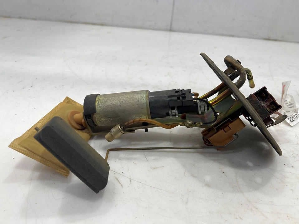 Conjunto de bomba de combustible Honda CR-V 1999 2000 OEM 17040S10A10 Foto 4 de 4