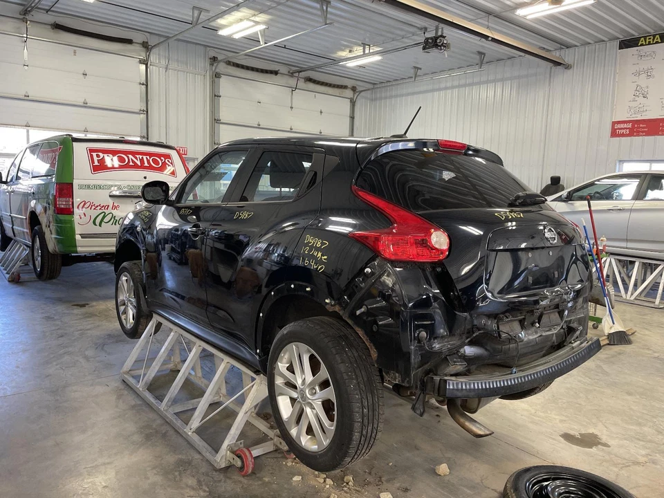 Conjunto de luz trasera derecha usado se adapta a: Nissan Juke 2012 cuarto panel montado derecho Foto 3 de 4