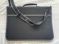 Mapac Black Zip-Up Art A3 Portfolio + Strap and 5x inserts. (Excellent)