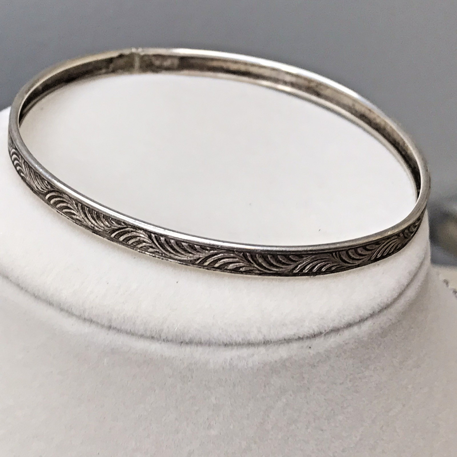 Vintage Solid Sterling Silver 925 Bangle Bracelet… - image 8