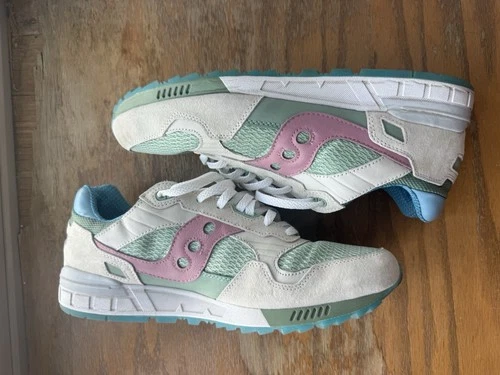Size 14- Saucony Shadow 5000 Galapagos - Blue Footed Booby