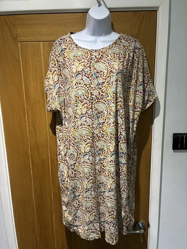 FAT FACE LADIES BEAUTIFUL  BOLD PRINT LOOSE FIT  DETAILED  DRESS SIZE 22 nwot