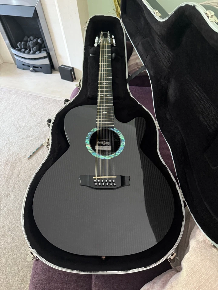 Guitarra Rainsong WS3000 12 cordas toda de fibra de carbono com estojo rígido - Imagem 4 de 4