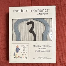 Gerber Modern Moments Monthly Milestone Blanket and Frame Set 47 x 47 in