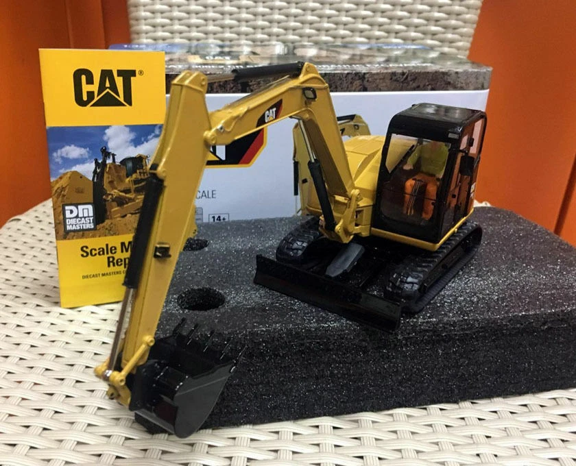 Cat 308E2 CR SB Mini Hydraulic Excavator Metal 1/32 By DieCast Masters #85239 - Image 2 of 4