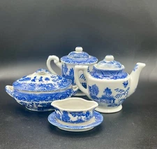 Vtg Childs Blue Willow Dinner Set Toy Porcelain 31 Pc. Made In Occupied Japan