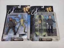 Lot of 2 The X Files Agent Sully & Attack Alien Action Figures SEALED NEW