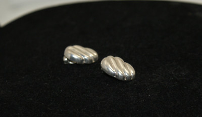 Vintage 925 Bright Sterling Silver Ribbed Scroll Rectangular Clip On Earrings