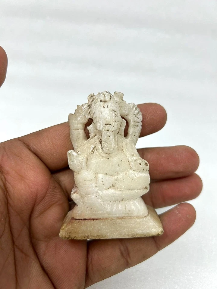 Antigua piedra tallada a mano dios hindú Ganesha escultura antigua piedra dios pequeña estatua Foto 3 de 4