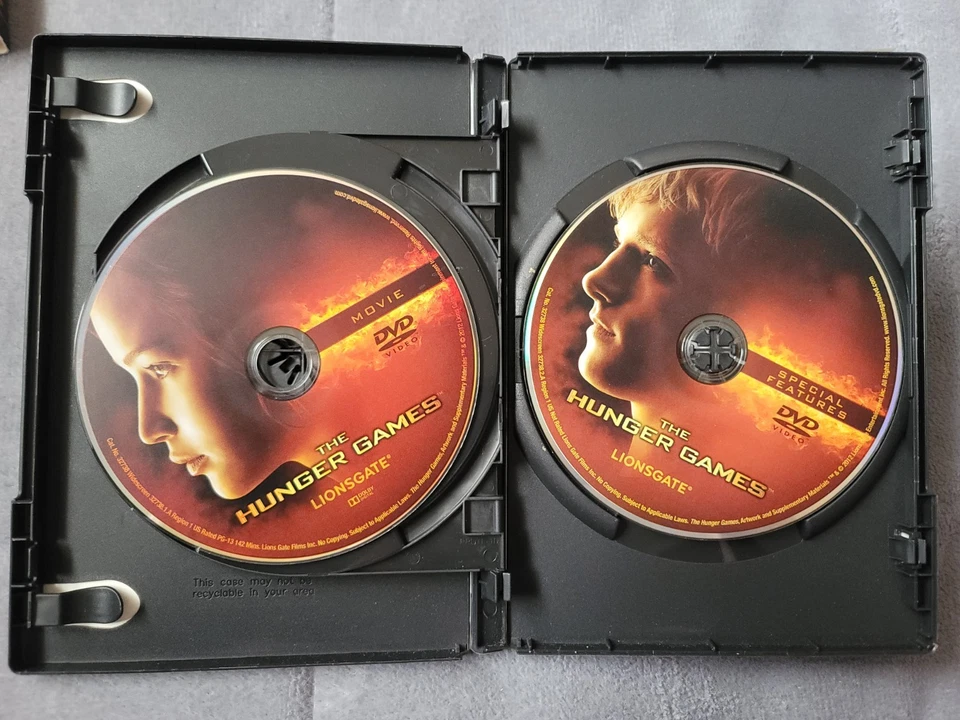 Hunger Games 2012 2 Disc Set DVD - Image 4 of 4