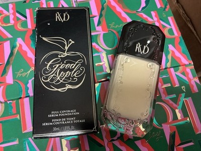 Kat Von D Good Apple Full-Coverage Serum Foundation 008 leicht aufbaubar