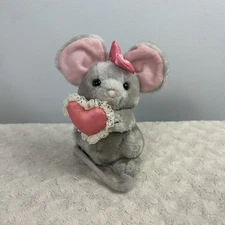 Vintage Russ Berrie Missy Mouse Plush Stuffed Animal Toy Gray Holding Pink Heart